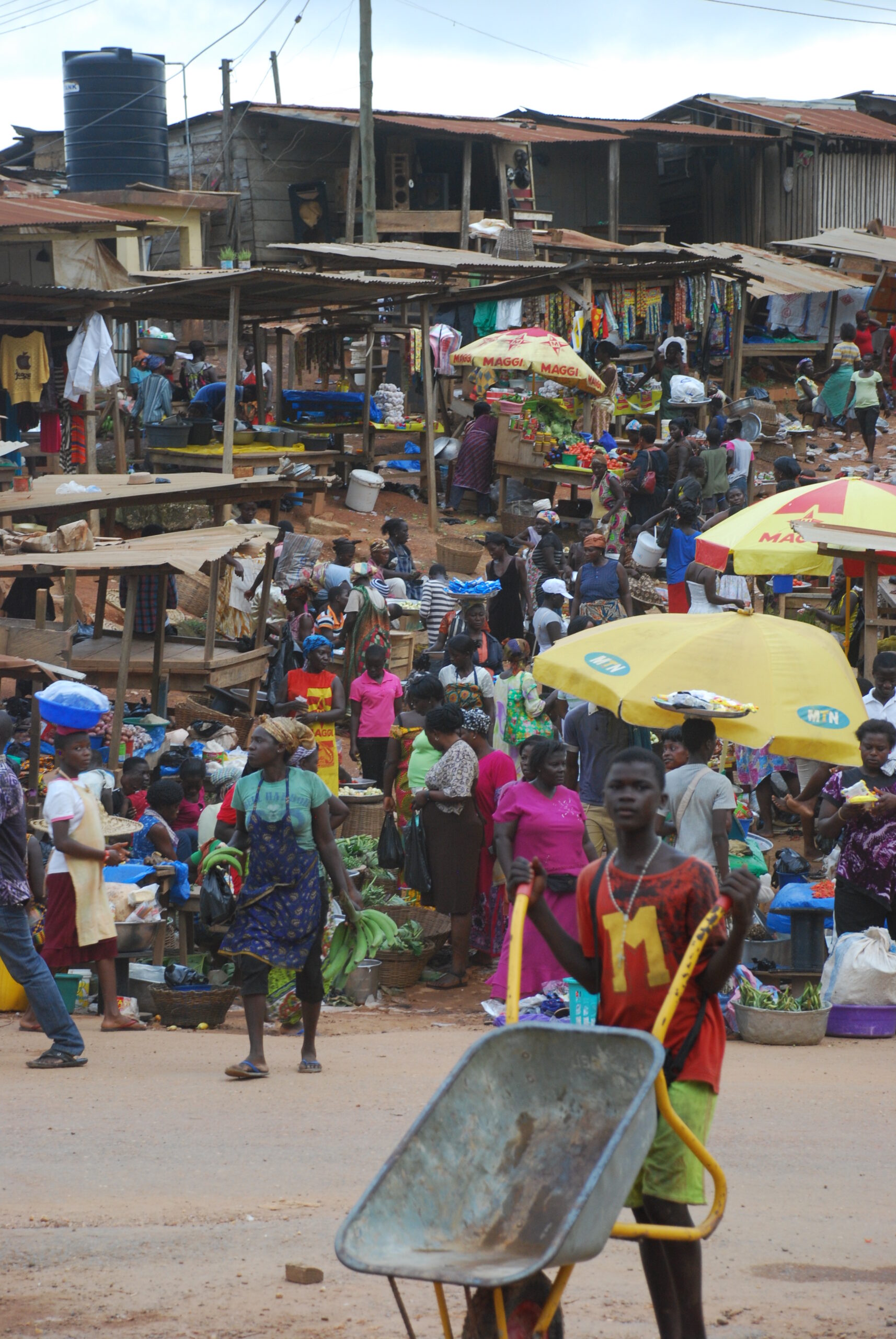 Market at Bogoso in Ghana